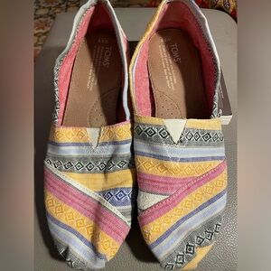TOMS W8.5 Women's Multicolor Slip-On Shoes